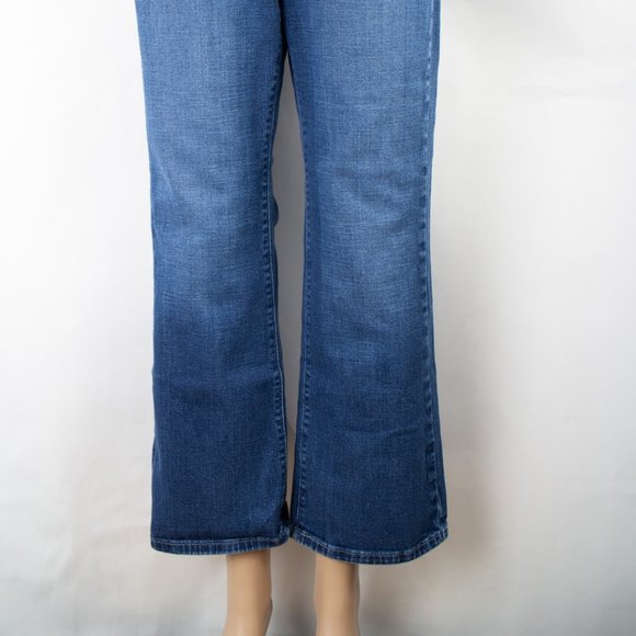 Levi's 529 Curvy Bootcut 6S (26 X 28) Women's Jeans Medium Wash Faux Flap Pocket - Picture 2 of 14